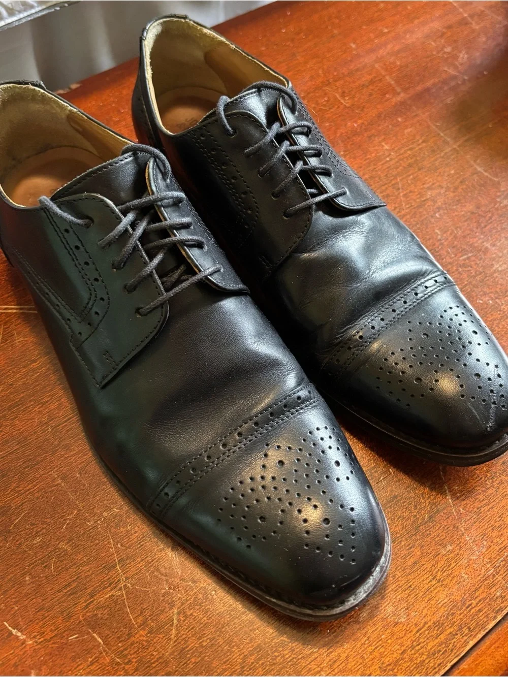 Johnston and Murphy Black Leather Cap-Toe Oxford Dress Shoes